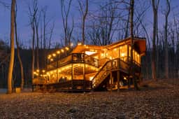 Forest Spa Retreat | Hot Tub, Sauna, Hike, Relax - Image 2
