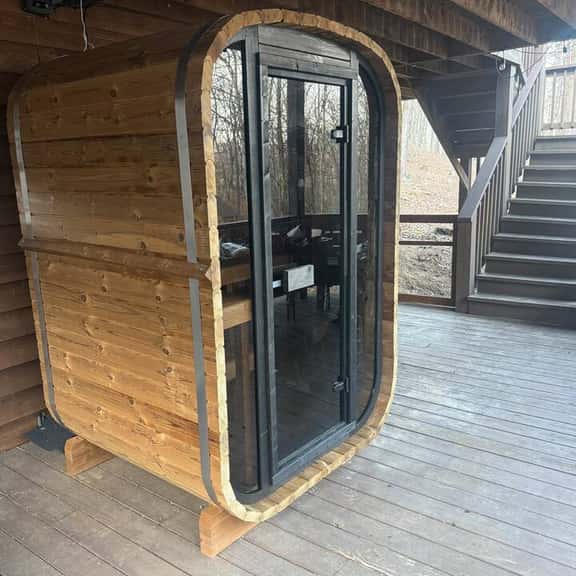 Forest Spa Retreat | Hot Tub, Sauna, Hike, Relax - Image 1
