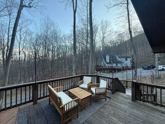 Forest Spa Retreat | Hot Tub, Sauna, Hike, Relax - Image 4