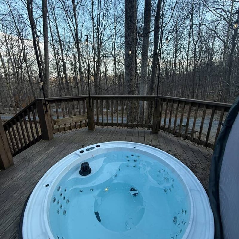 Forest Spa Retreat | Hot Tub, Sauna, Hike, Relax